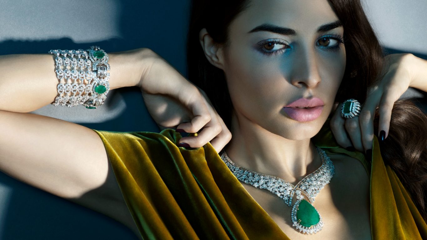 Gold Jewelry Vs Diamond Jewelry