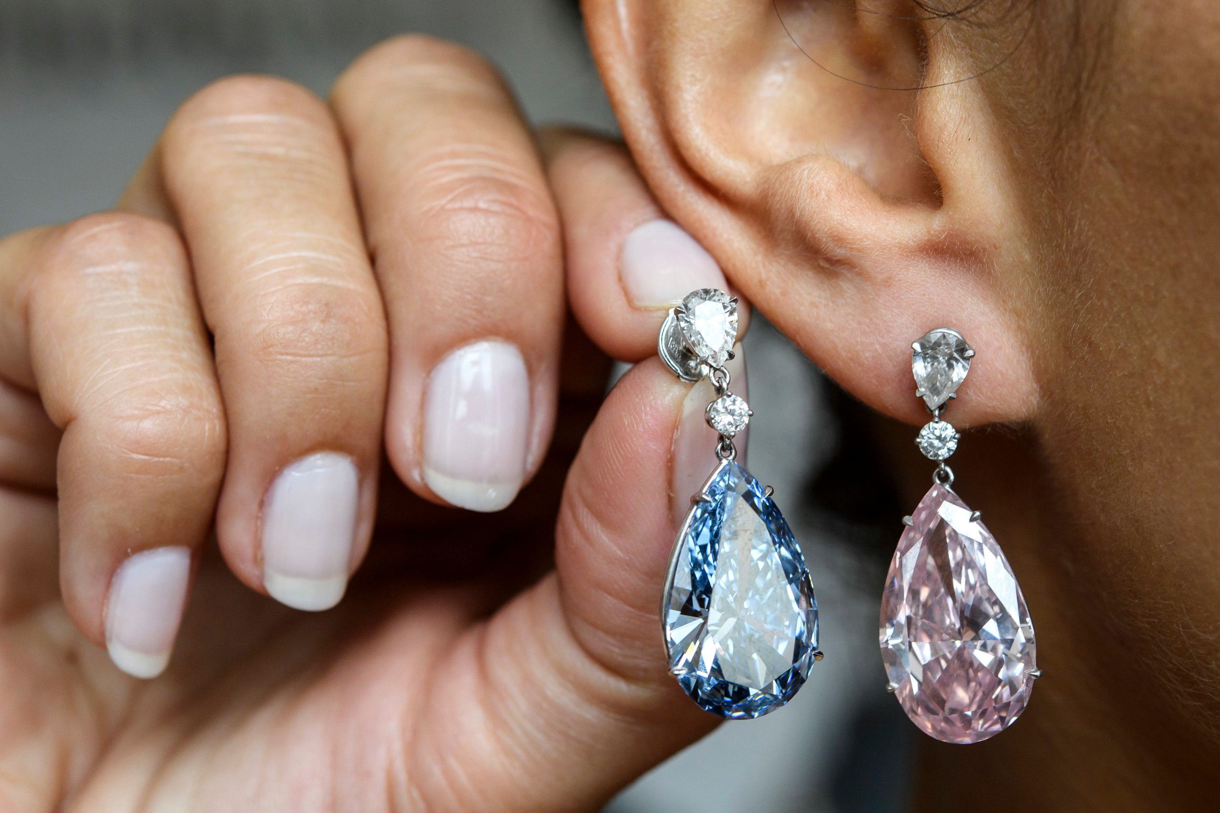 silver diamond earrings